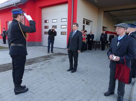 Oddanie do użytku magazynu przeciwpowodziowego w Drwini - 08.11.2015 r.