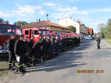 Gminne ćwiczenia strażackie "Leśne Runo 2012".