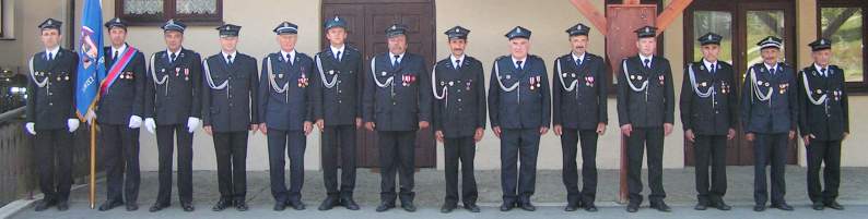 Członkowie OSP w Rozdzielu. 23.09.2006