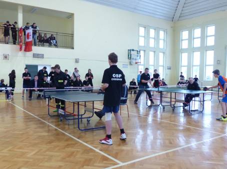 Turniej drużynowego tenisa stołowego chłopców.