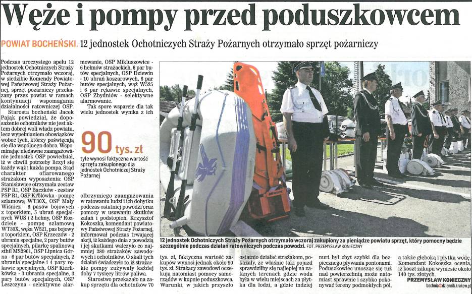 Węże i pompy przed poduszkowcem - Dziennik Polski - 09.07.2010