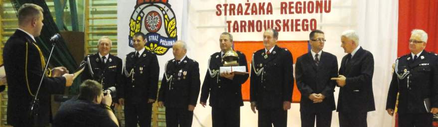 Wrczenie nagrd w Plebiscycie na "Najpopularniejszego Straaka Regionu Tarnowskiego" - Szczurowa - 10.11.2010.