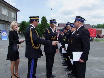 Ceremonia wrczania awansw, medali, ozdnak i dyplomw - KP PSP w Bochni - 30.05.2012.