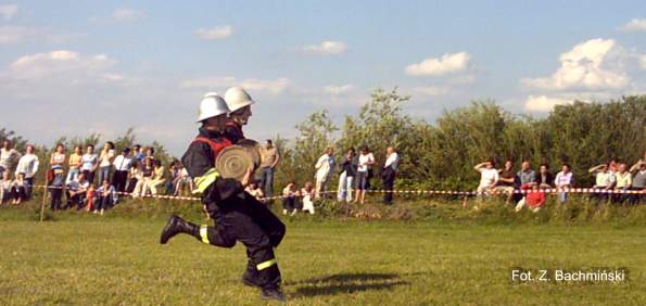 Gminne Zawody Sportowo-Pożarnicze - Bieńkowice 4 lipca 2004